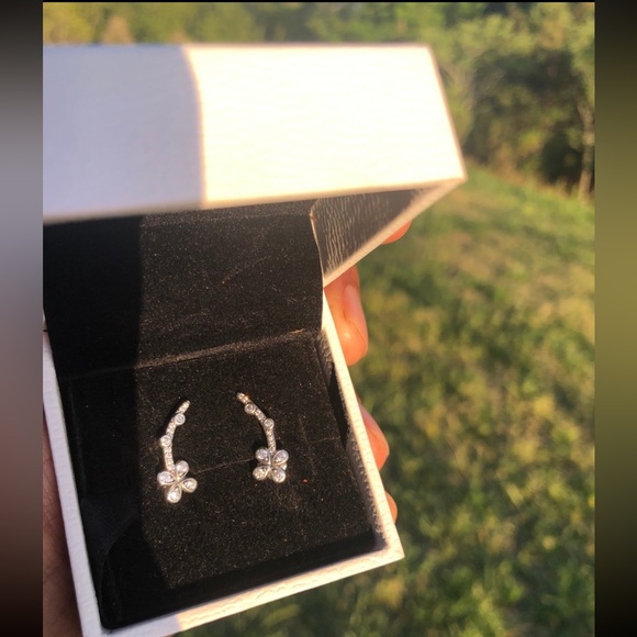 Draped Four-Petal Flower Stud Earrings from Pandora - retired - Picture 10 of 11